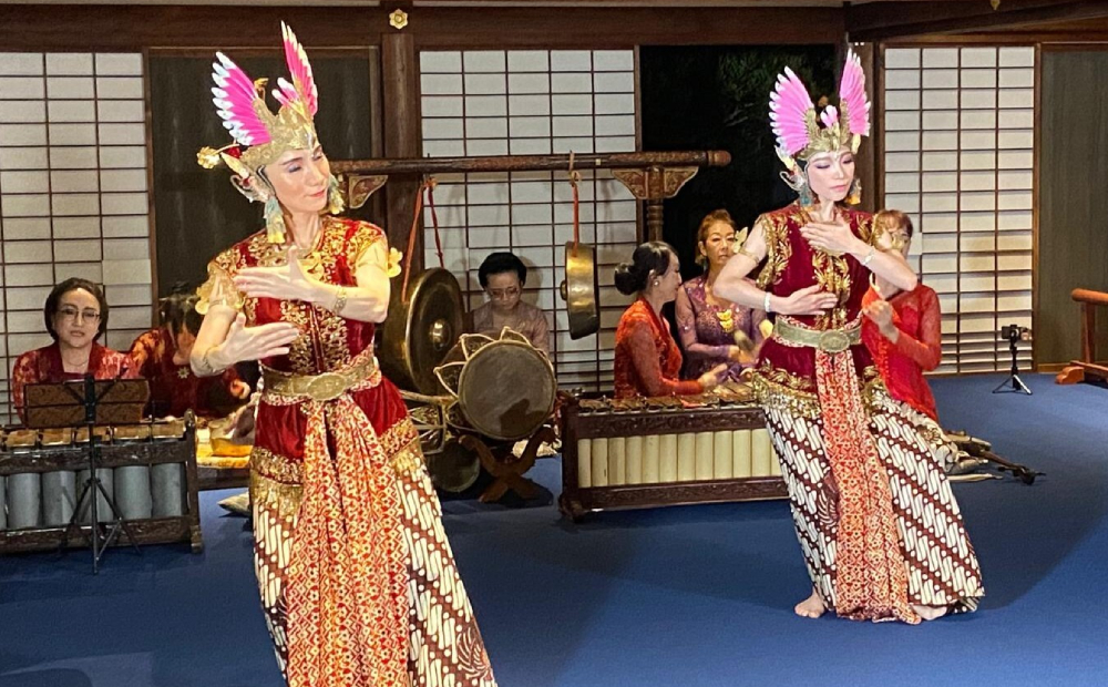 Pameran Budaya Nusantara di Kuil Kyoto: Batik dan Gamelan Saling Mengenal