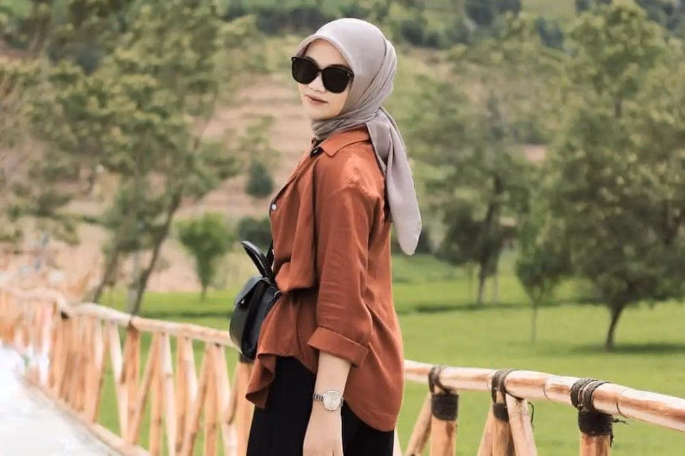 Panduan Memadukan Warna Hijab dengan 12 Outfit Dasar