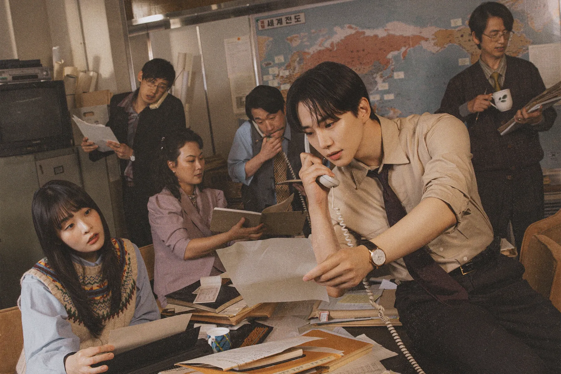6 Serial yang Sedang Viral: Dari Drama Romantis hingga K-Drama Retro