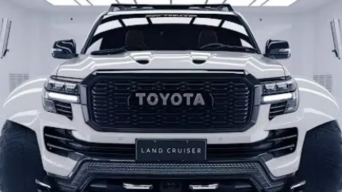 Baby Land Cruiser, SUV Off-Road Kompak Bermesin Turbo 275 HP