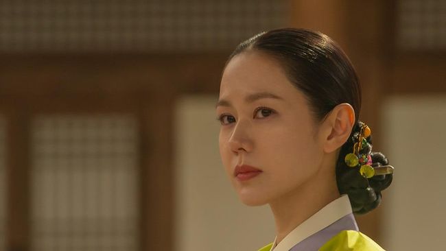 Son Ye Jin Comeback ke Drama Sejarah Lewat The Scandal