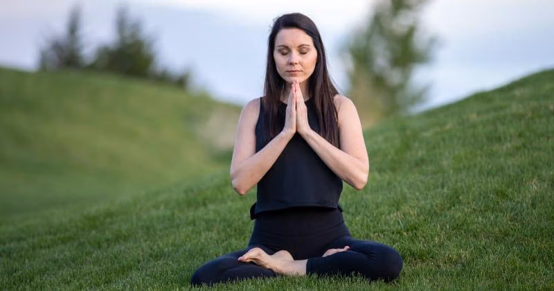 Meditasi Mindfulness untuk Mengatasi Burnout dan Stres Kronis