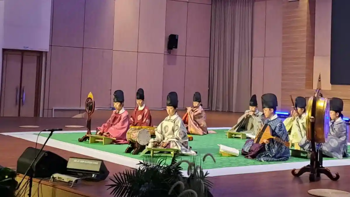 Gagaku Jepang Menyentuh Hati di ISI Yogyakarta