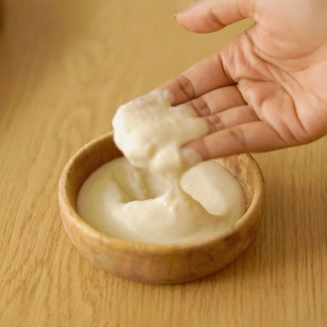 Masker Wajah Alami dari Dapur: Panduan Bahan Herbal Lokal