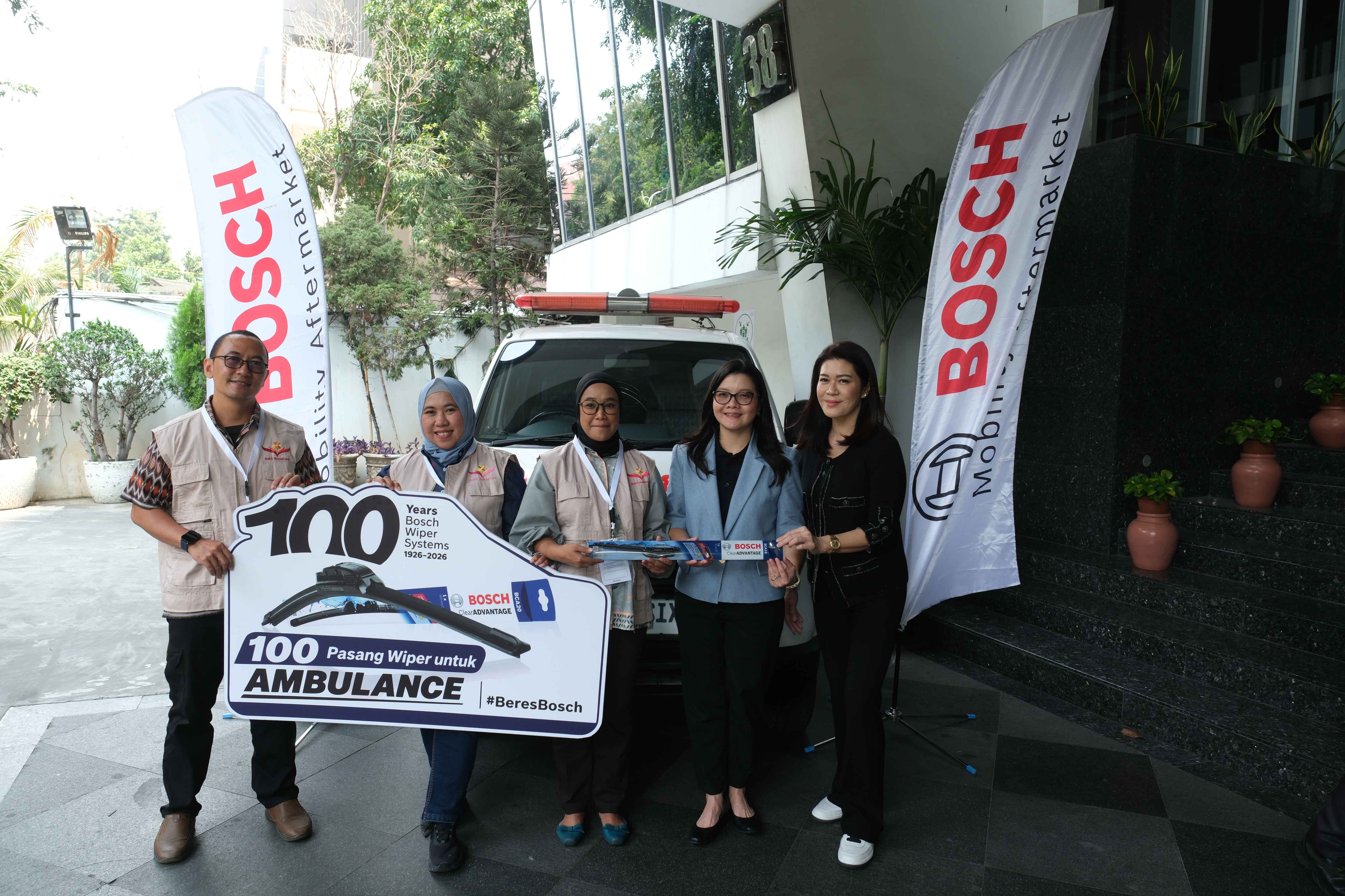 Perawatan Wiper dan Coating Kaca Mobil di Musim Hujan