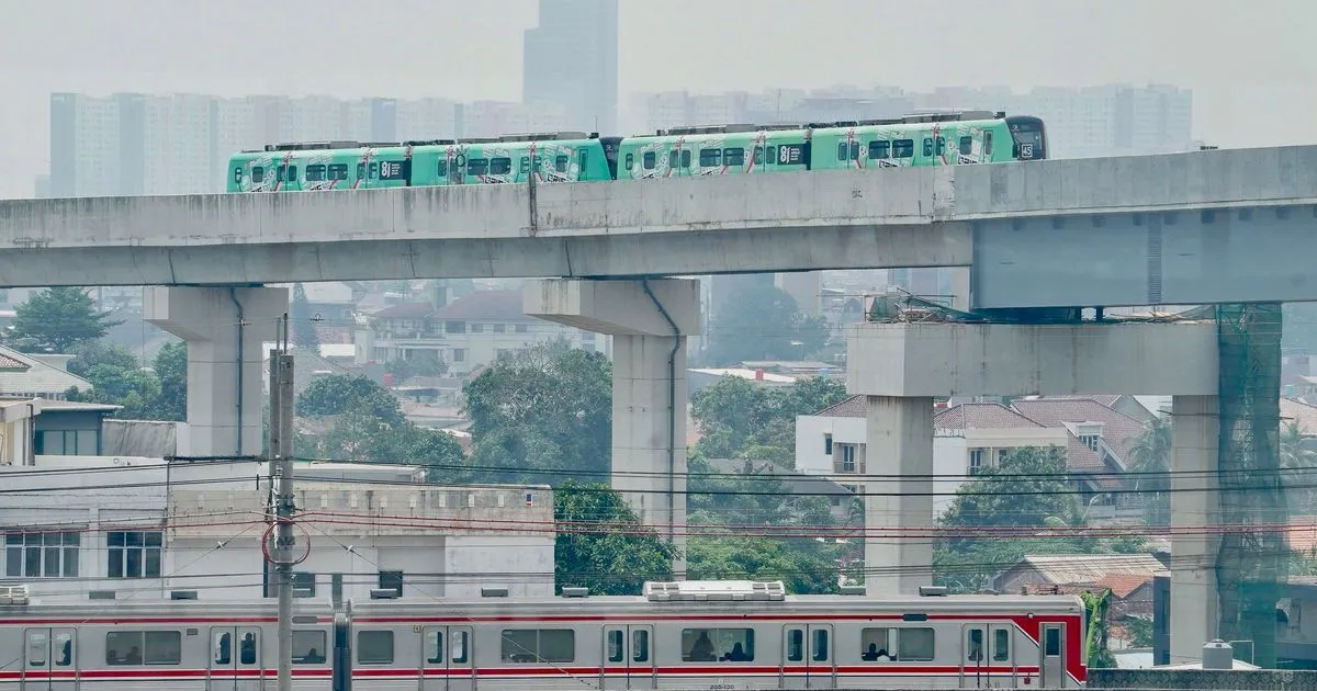 LRT Kelapa Gading-Manggarai Masuki Uji Coba: Apa Artinya bagi Pengguna