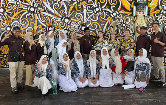 Pembelajaran Budaya di Luar Kelas: Saat Siswa Dibawa ke Sumber Tradisi