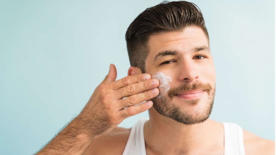 7 Face Wash Pria Terbaik untuk Kulit Berminyak Berjerawat