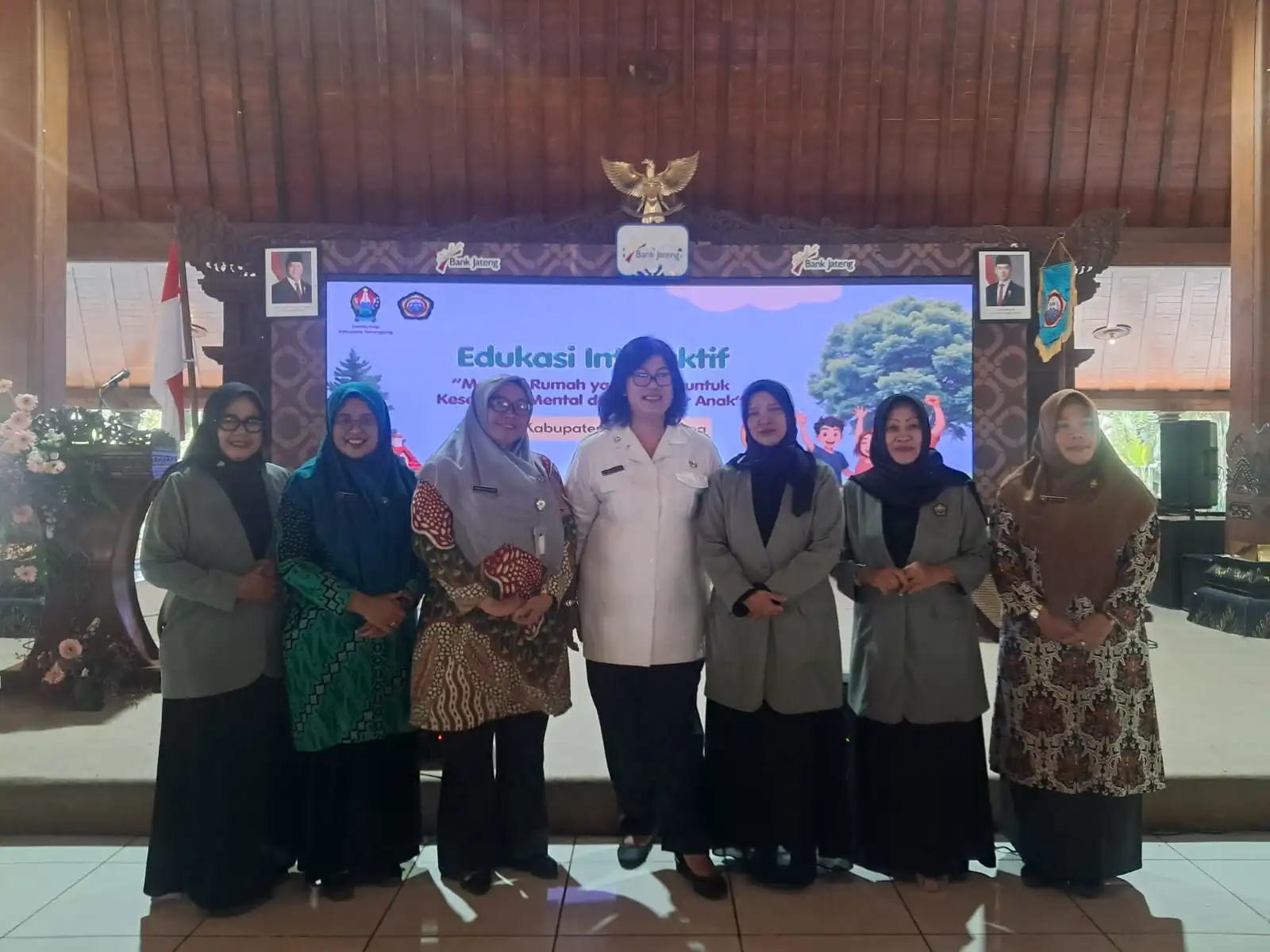 Orang Tua sebagai Gatekeeper Digital Tanpa Rasa Mengekang