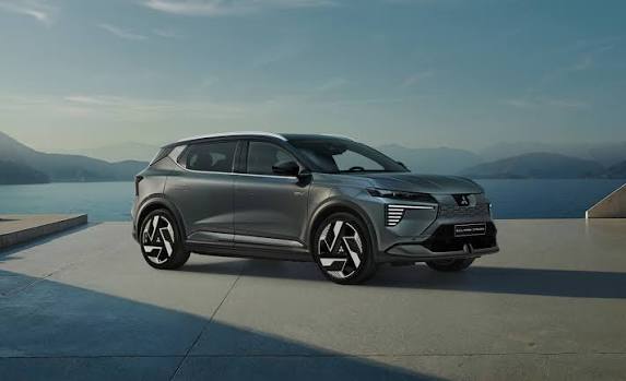 Mitsubishi Eclipse Cross EV vs eK Cross EV: Pilih Mana?