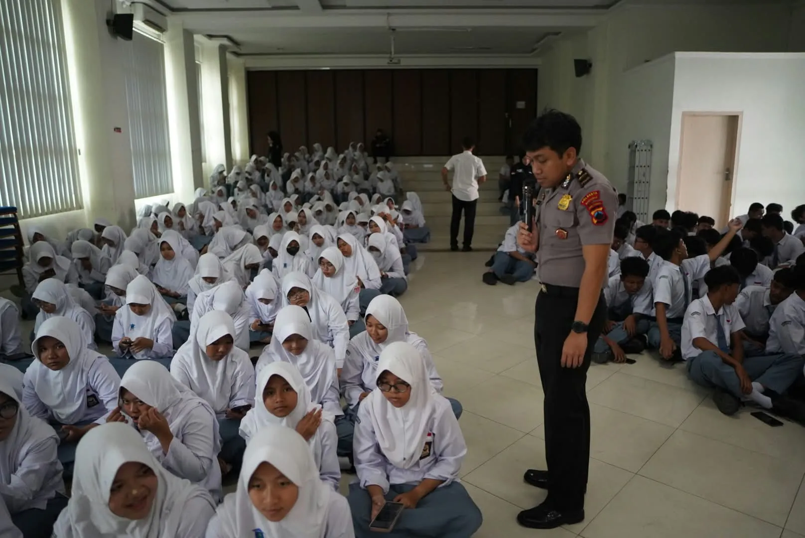 Ribuan Pelajar SMA Mengikuti Pelatihan AI dan Etika Digital