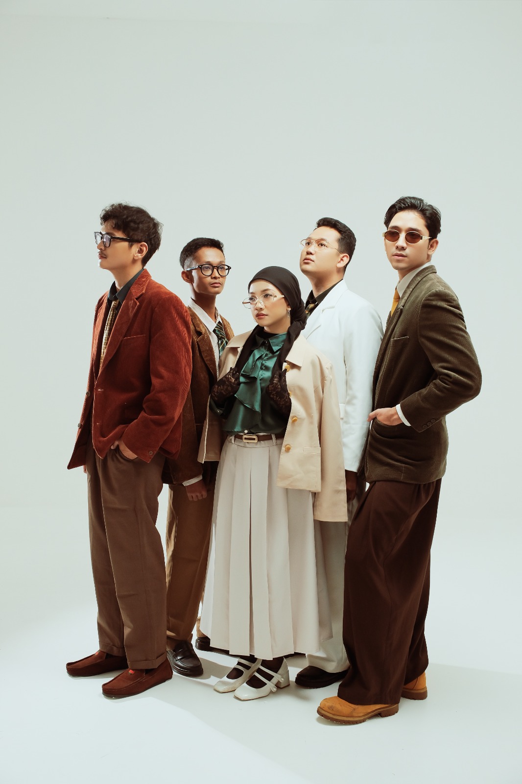 Dua Debut Pop tentang Nostalgia dan Percakapan Intim