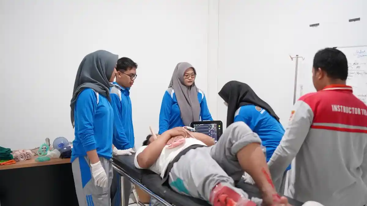 Pelatihan BTCLS dan ACLS: Standar Kemenkes yang Mengubah Cara Tenaga Kesehatan Siap Darurat