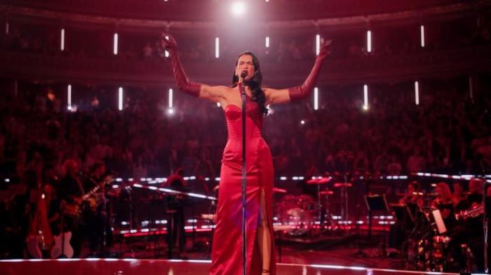 Makna ‘Training Season’ Dua Lipa dan Demam Manifestasi Pasangan di TikTok