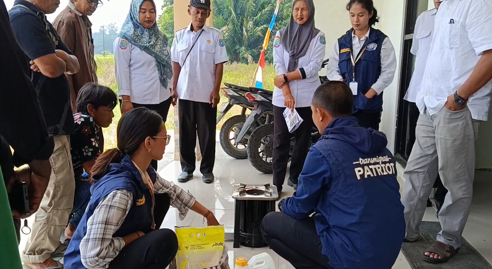 Kompor Biomassa dan Minyak Jelantah untuk UMKM Kuliner