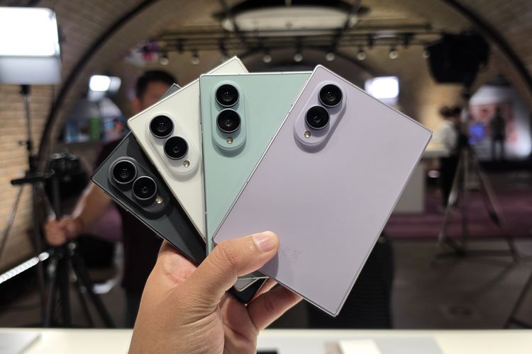 Mengapa Banyak Pengguna iPhone Pindah ke Ponsel Lipat Samsung