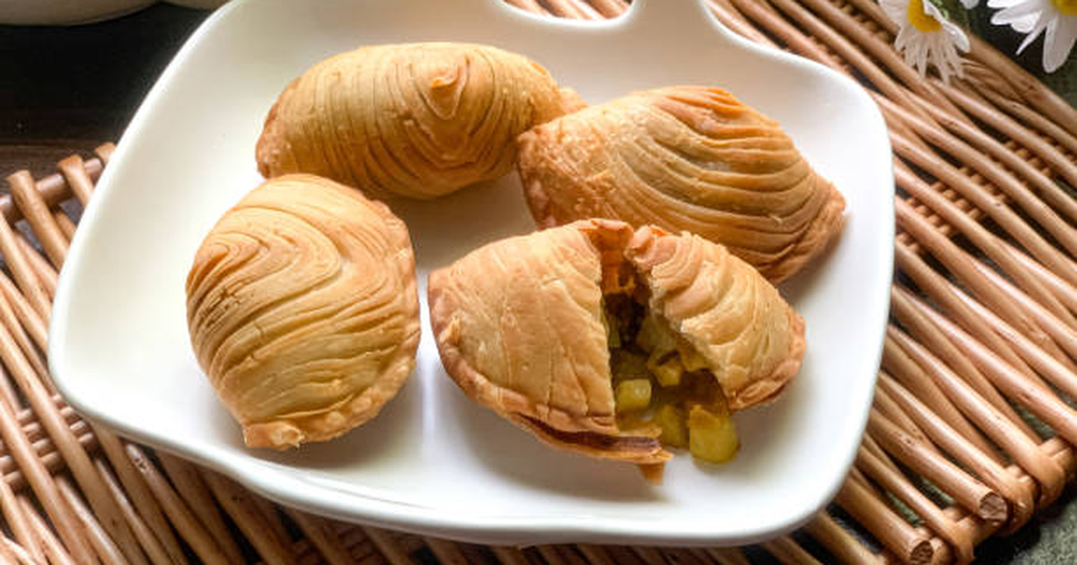 Pisang Goreng, Pangsit, dan Karipap: Rahasia Renyah Berlapis