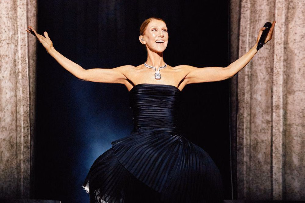 Diva Legendaris Kembali ke Panggung: Comeback Emosional Celine Dion di Paris