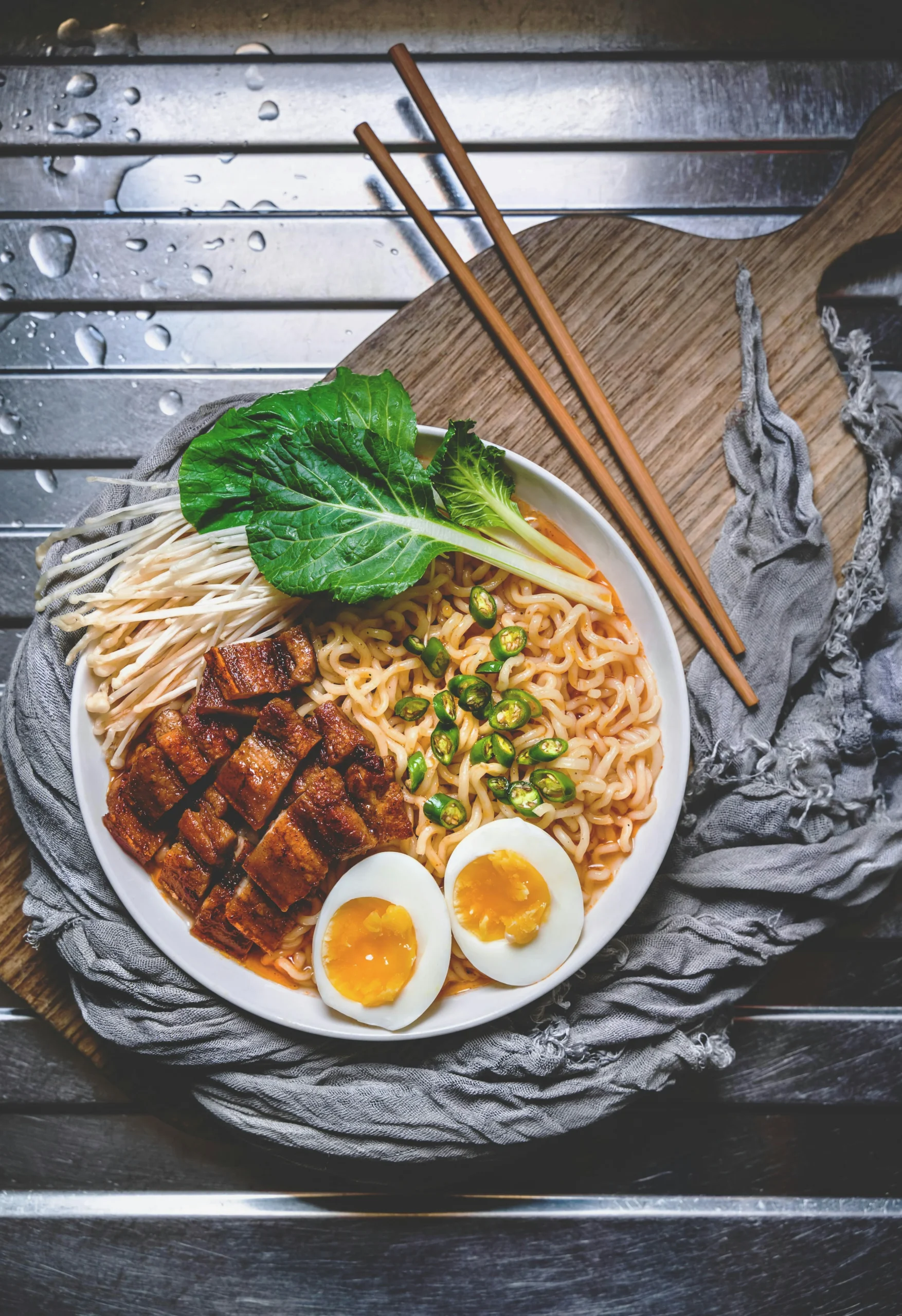 Mi Shirataki vs Mi Instan: Mana Lebih Tepat untuk Diet Sehat?