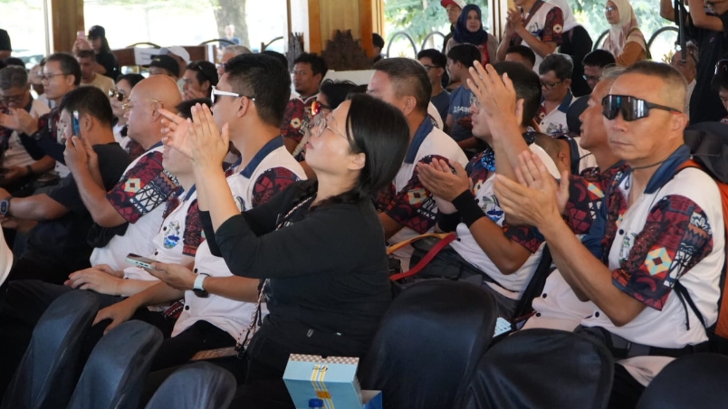 88 Pilot Internasional Bawa Wisata Petualangan Udara ke Sumedang
