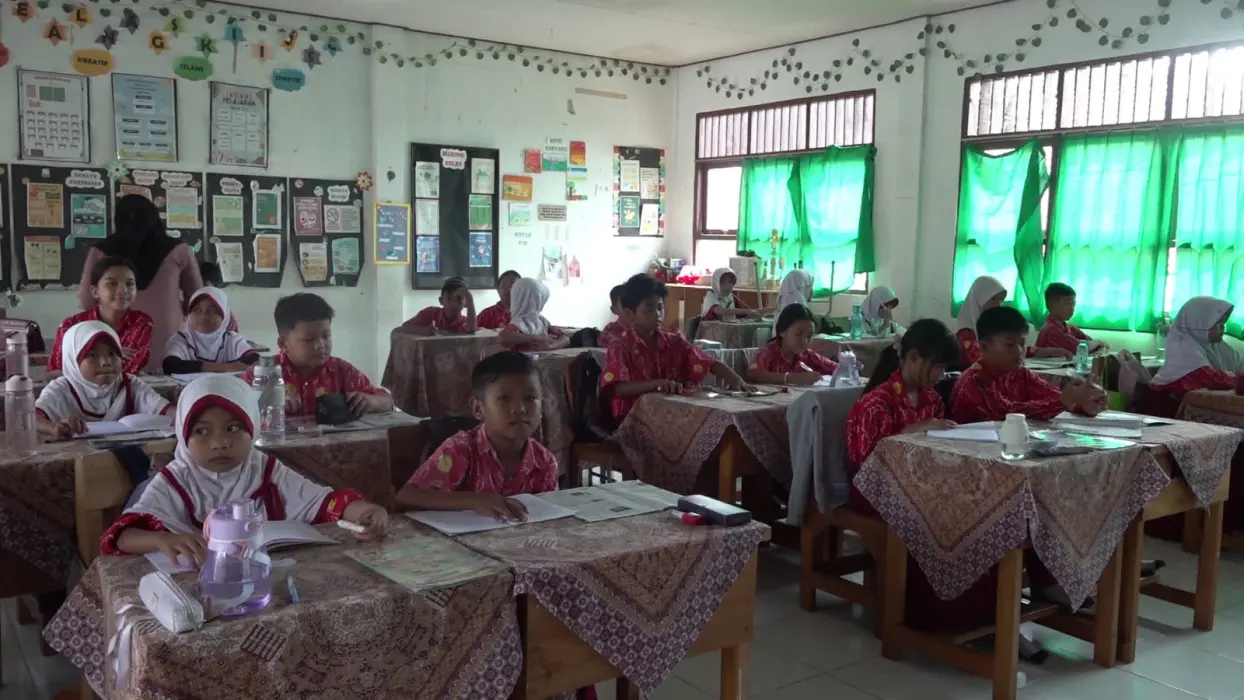 Strategi Sekolah Umum Menguatkan Pendidikan Inklusi dari Kelas