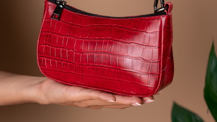 Full Grain vs Top Grain Leather: Panduan Memilih Tas Kulit Berkualitas Tinggi