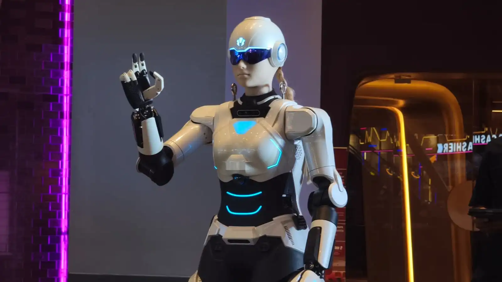 Robot Perawat AI dan Keamanan Cerdas Masuk Pasar Eropa