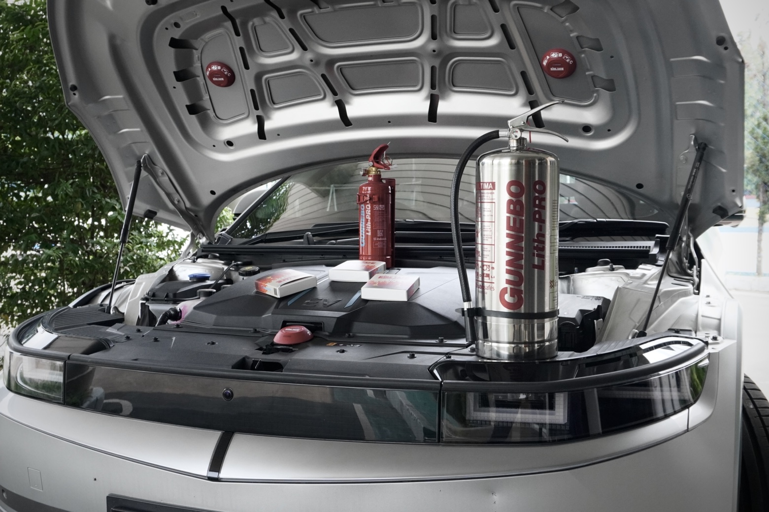 Jenis APAR Mobil Listrik untuk Kebakaran Baterai Lithium
