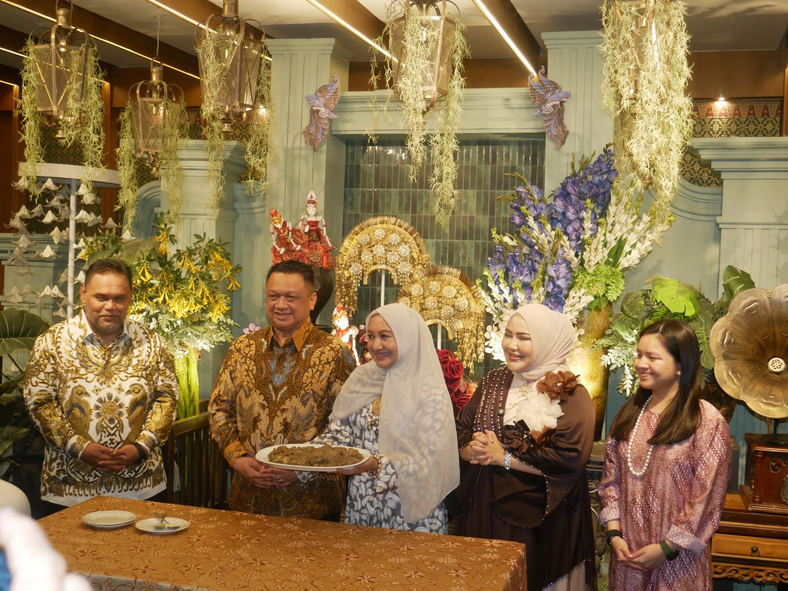 Bisnis Reseller Kosmetik MARNIA: Ekspansi Brand Lokal dan Daya Ungkit Ekonomi Perempuan