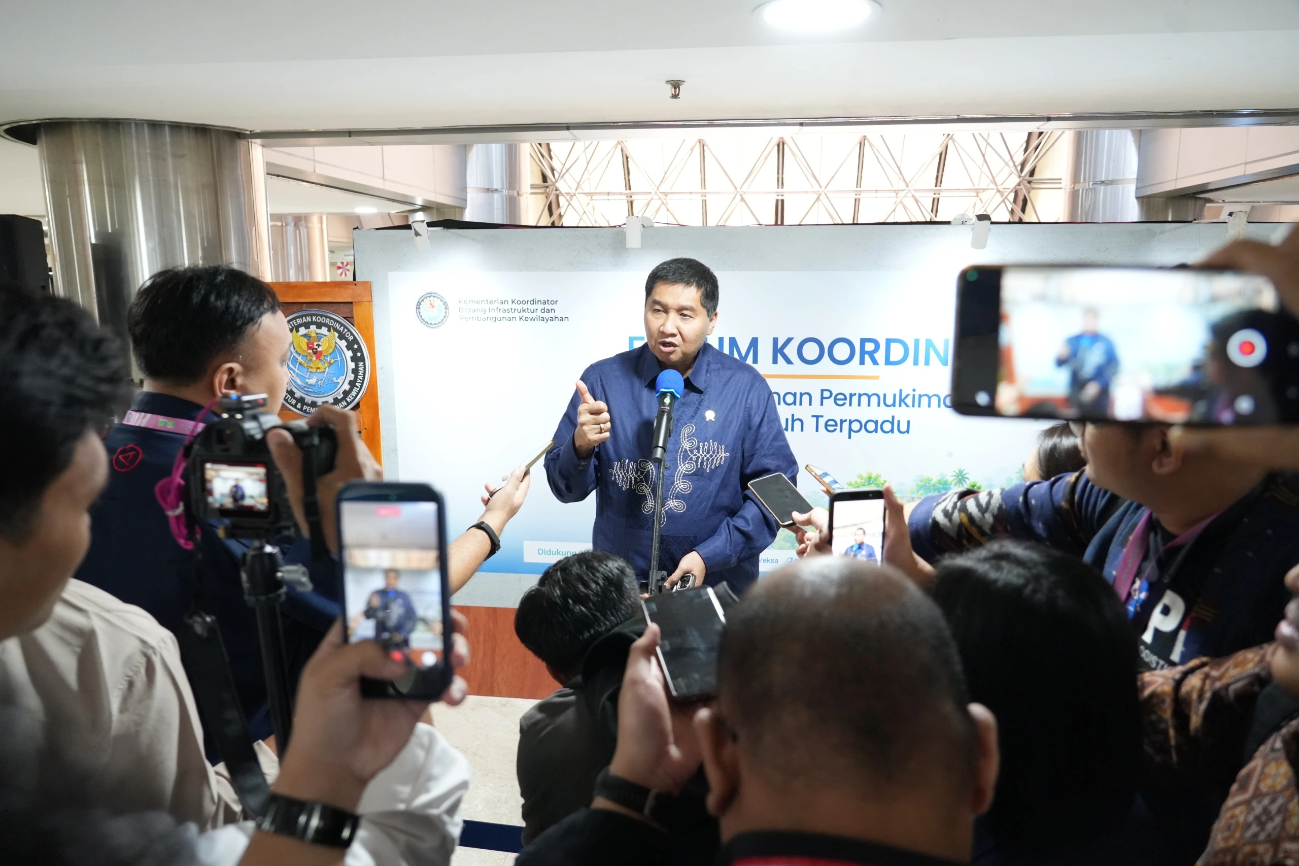 Permukiman Kumuh Holistik: Dari Bedah Rumah ke Transformasi Warga
