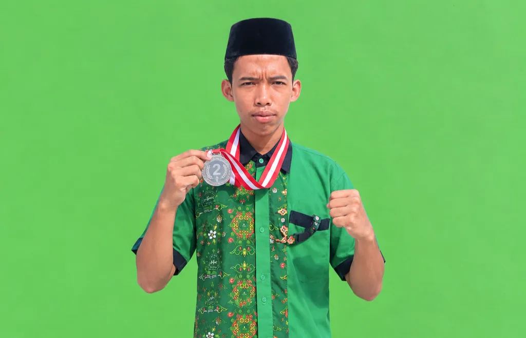 Sekolah Borong Medali di Olimpiade Sains Nasional: Strategi dan Dampak Talenta