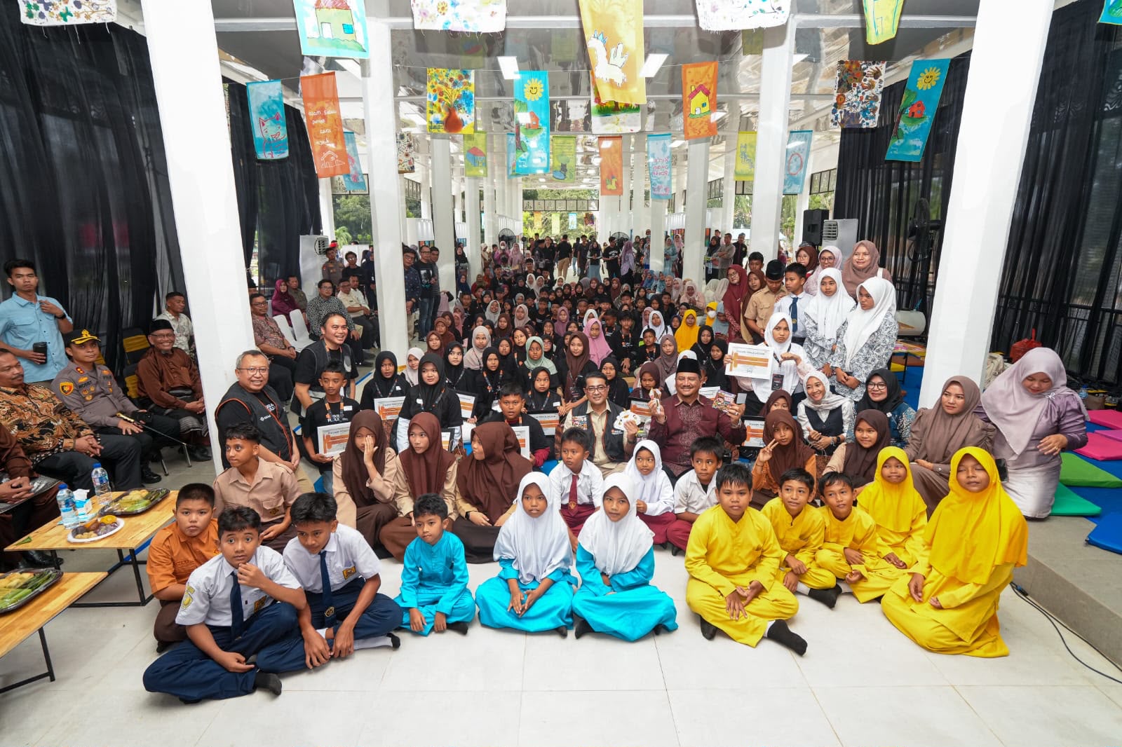 Seni Lukis sebagai Terapi: Anak Bangkit, Ekonomi Kreatif Ikut Pulih