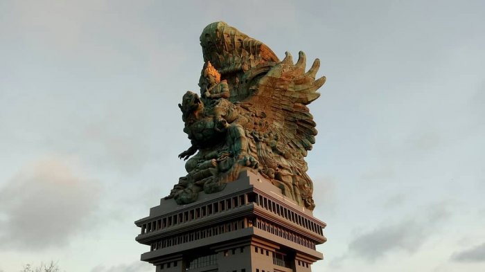 Panduan Lengkap Garuda Wisnu Kencana: Tiket, Pertunjukan, dan Tips
