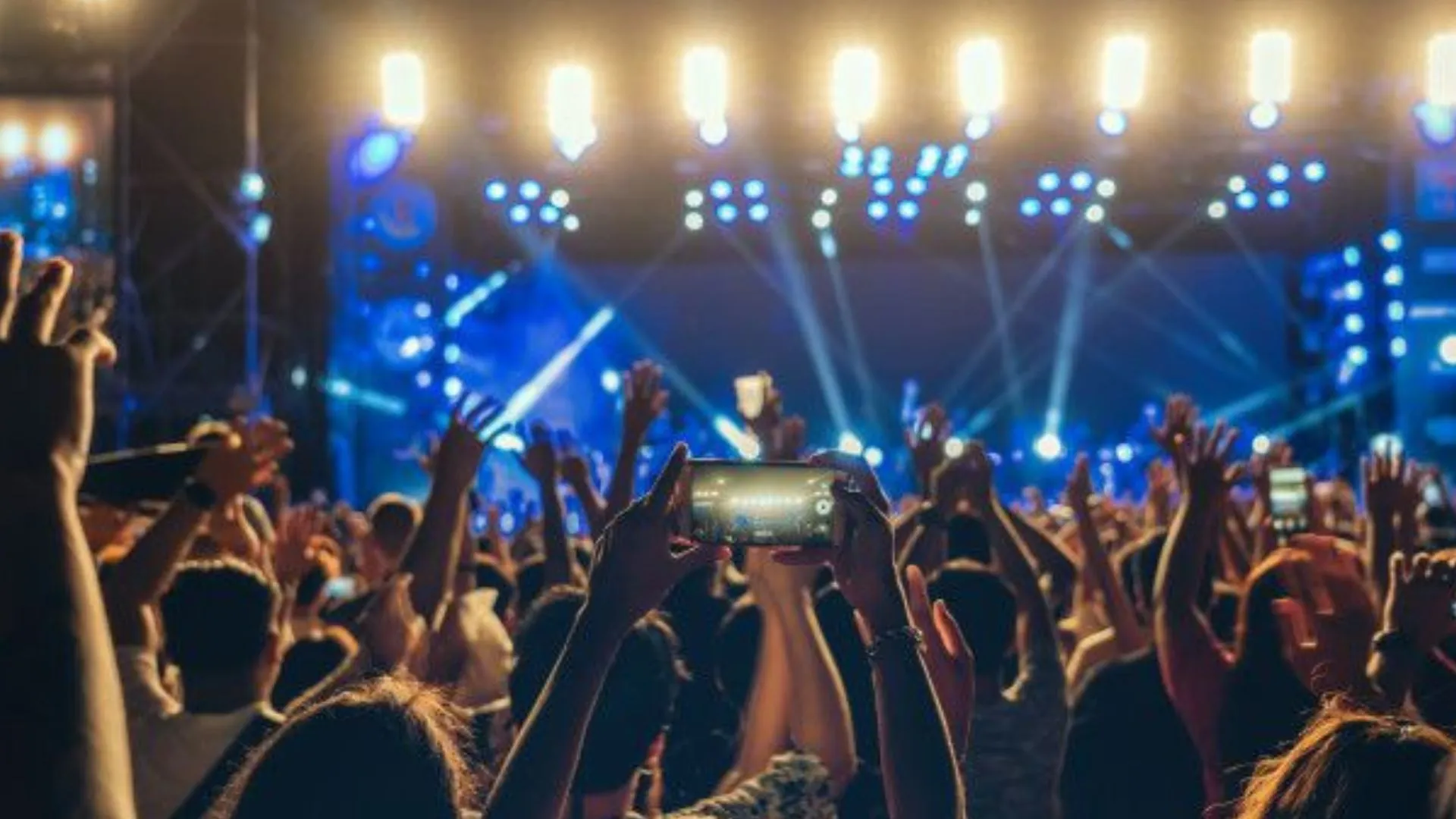 Bagaimana Kelebihan Bagasi Membuat Konser Besar Batal