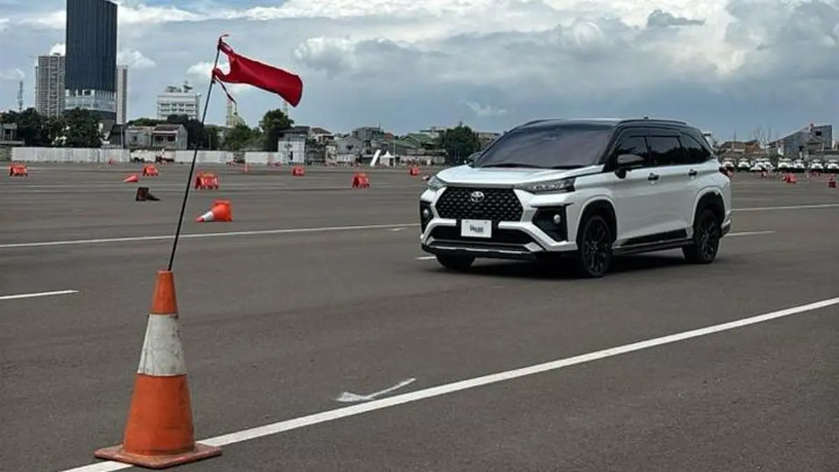 Mengapa Toyota Terus Mendominasi Pasar Mobil Hybrid