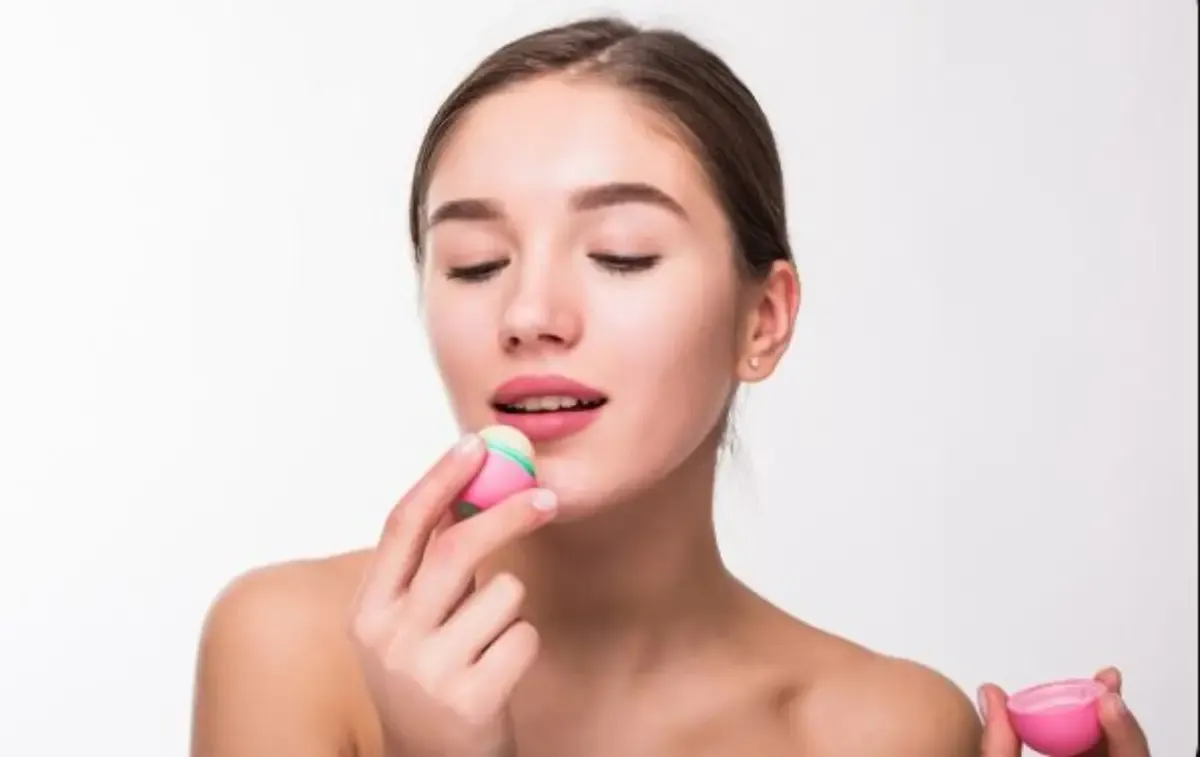 Lip Oil Terbaik untuk Bibir Hitam dan Kering