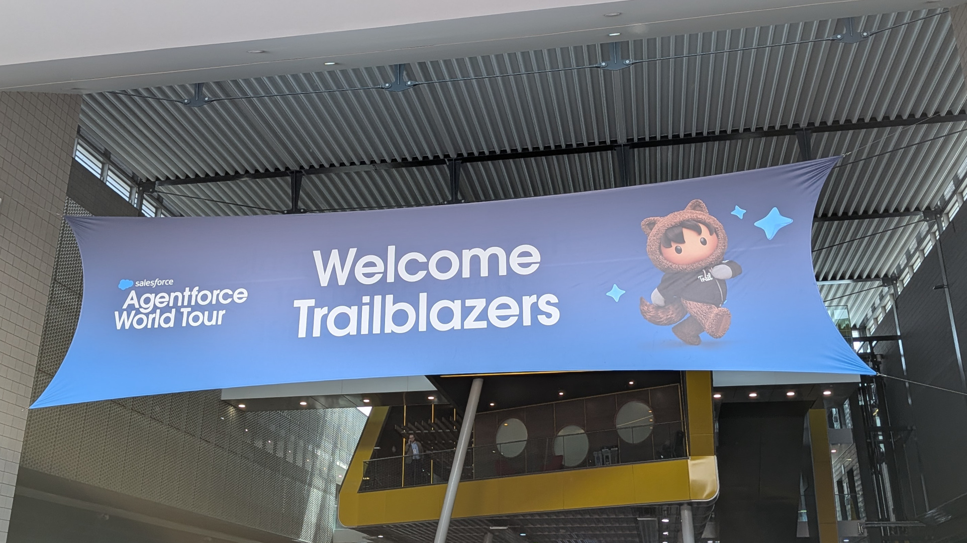 Dari Telkom hingga Salesforce: AI Agent Mengambil Alih Customer Service