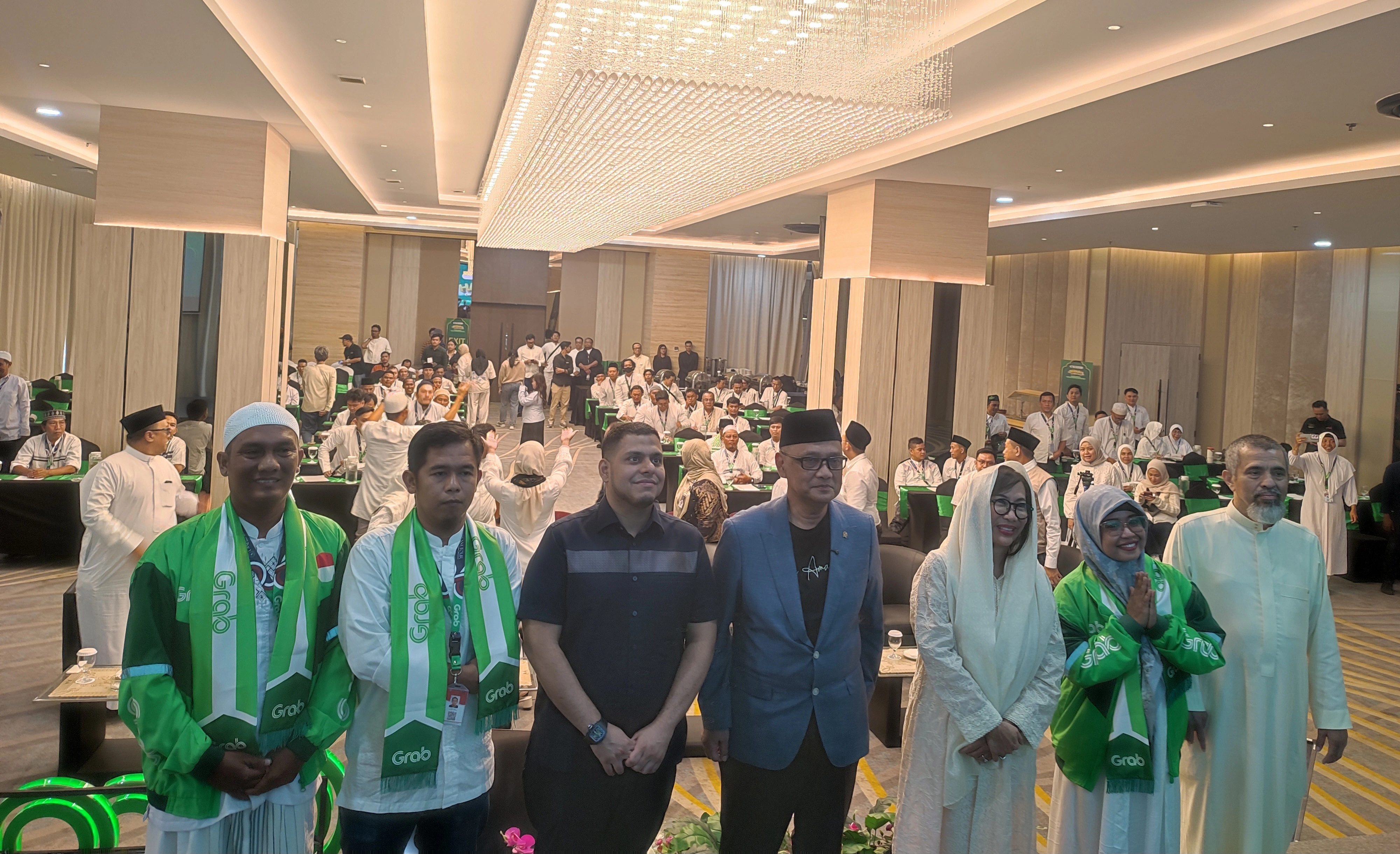 Dari Pengiriman Paket ke Tanah Suci: Umrah untuk Driver Online