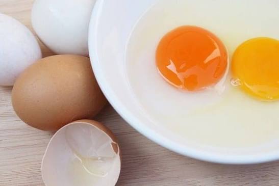 Panduan Memilih dan Menyimpan Telur yang Aman di Rumah