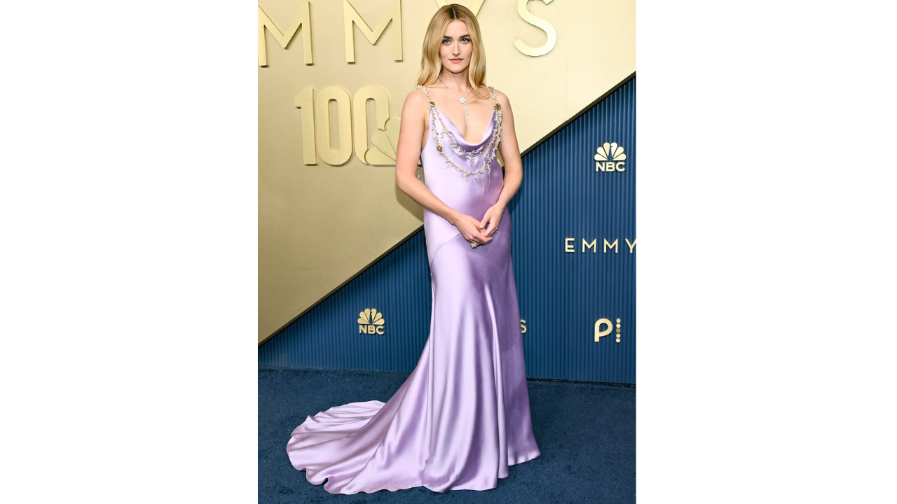 Gaya Memukau di Karpet Merah Emmy: Vivienne Westwood hingga Prada