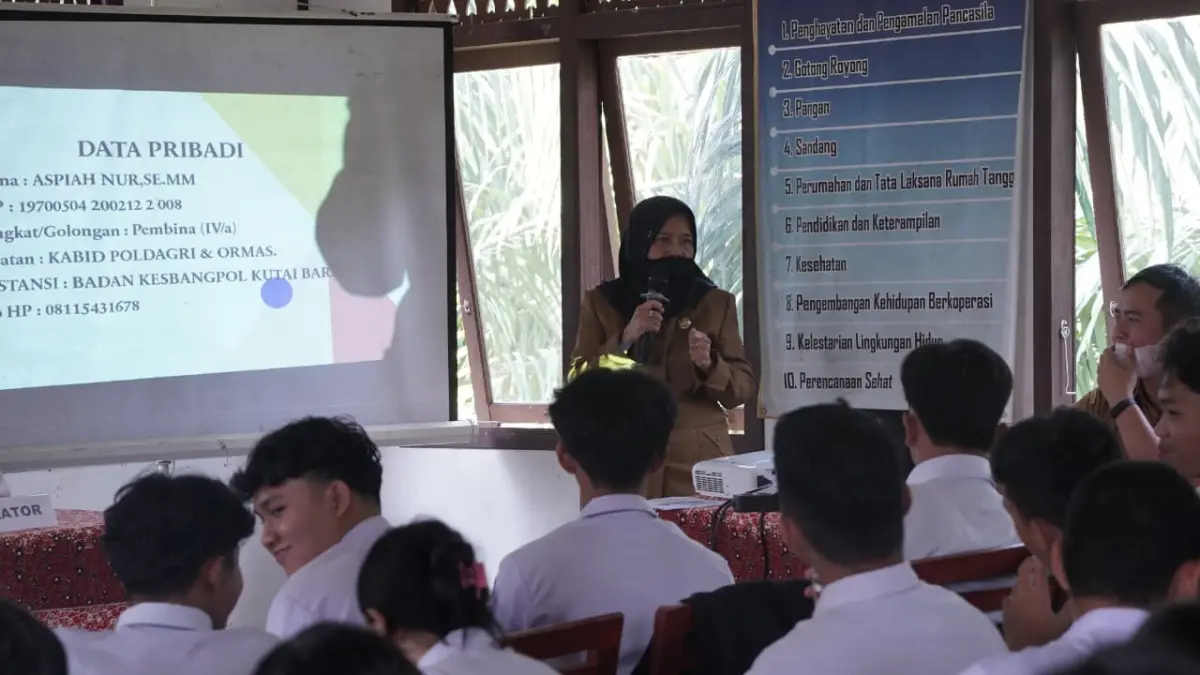 Edukasi Demokrasi di Sekolah: Menyiapkan Pemilih Pemula Kritis