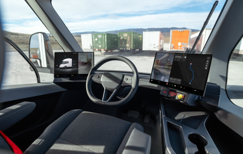 Tiga Truk Listrik Revolusioner: Semi, ETT 44, dan eTGX