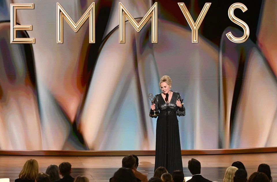 Serial Pemenang 14 Piala Emmy yang Sedang Viral: Mengapa Widow's Bay Wajib Masuk Watchlist Anda