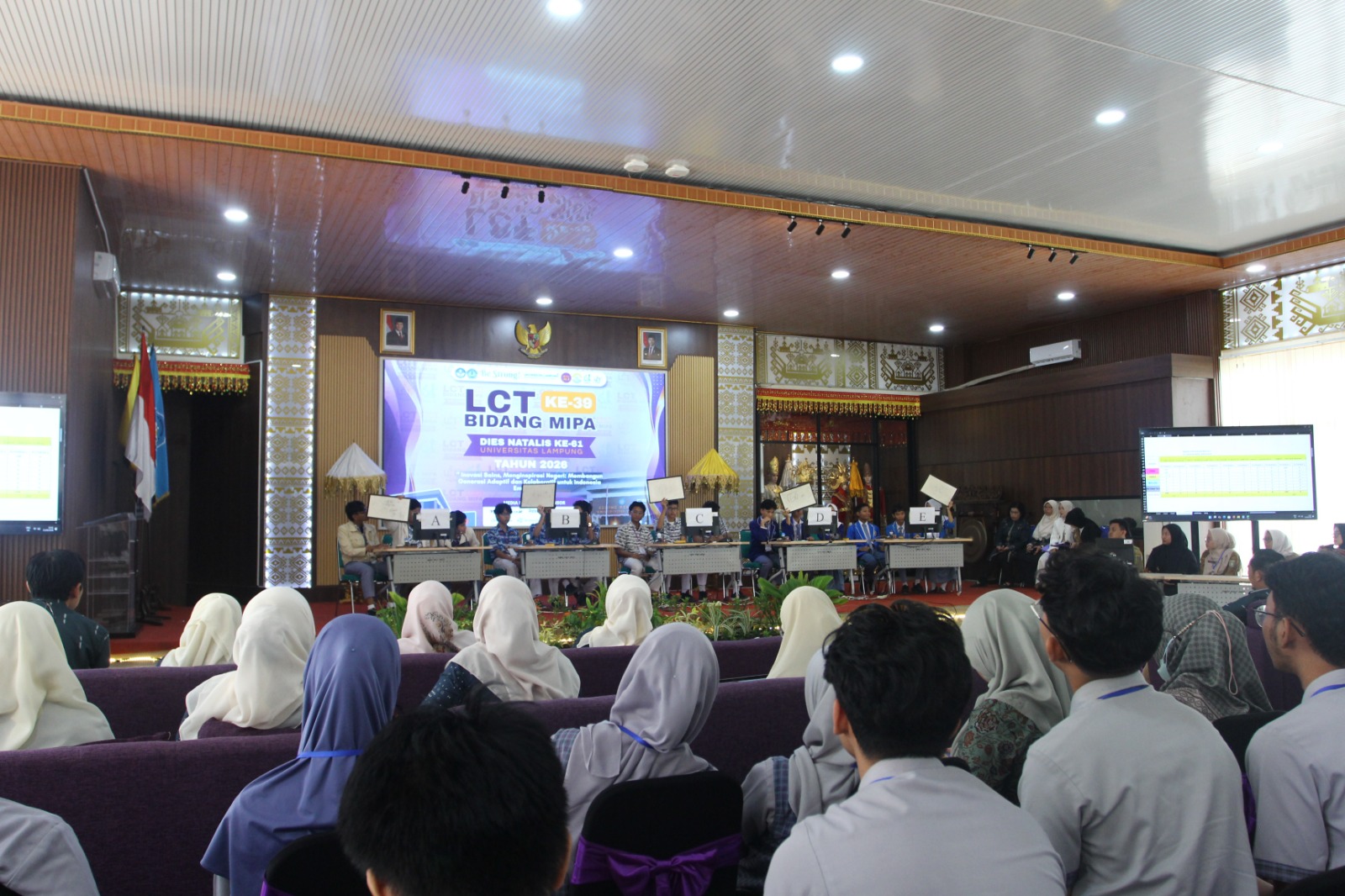 200 Pelajar Bersaing dalam LCT MIPA: Sains Cepat, Tepat, dan Penuh Makna