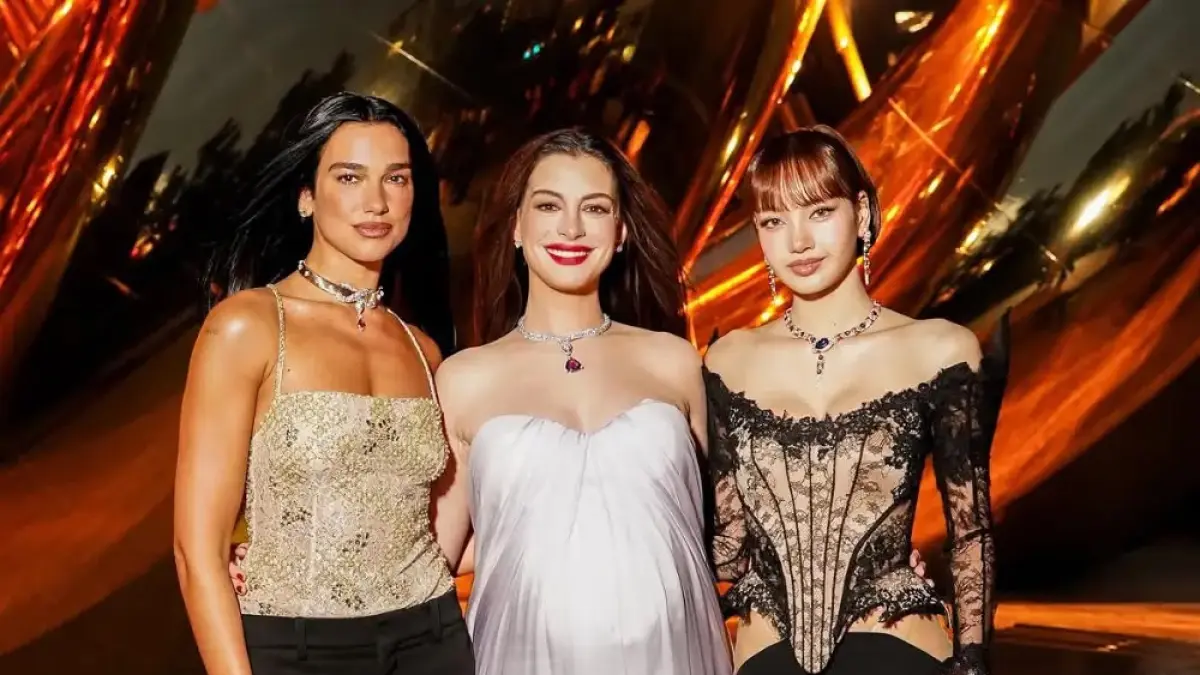 Perhiasan Bvlgari Serpenti Infinito Curi Sorotan Selebriti di Fashion Week