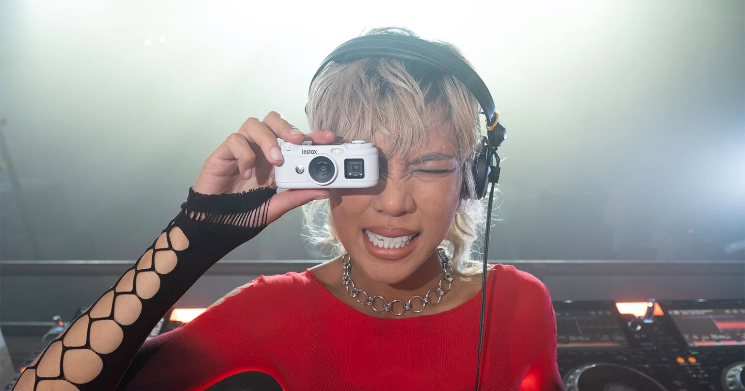 Fujifilm Instax Pal 2: Kamera Instan Retro untuk Era Gen Z