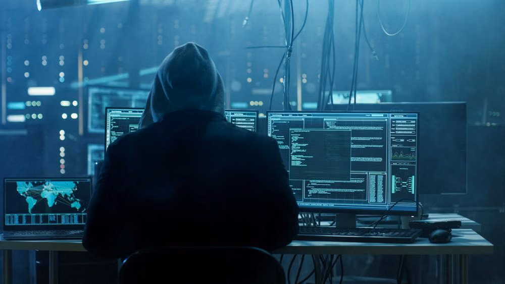 Melindungi Sistem AI Enterprise: Runtime Protection dan Risiko Agentic AI