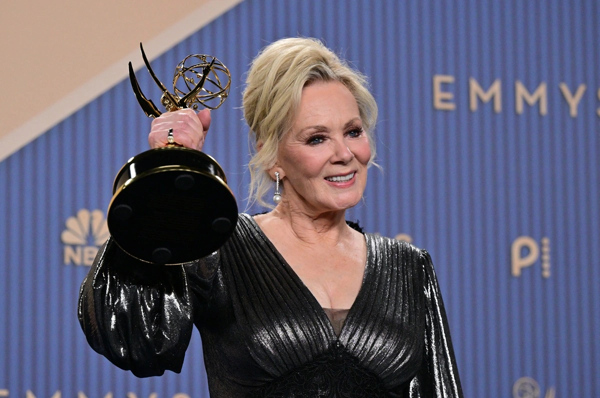 Jean Smart Memahat Rekor Emmy dan Mengangkat Pamor Komedi-Drama Hacks