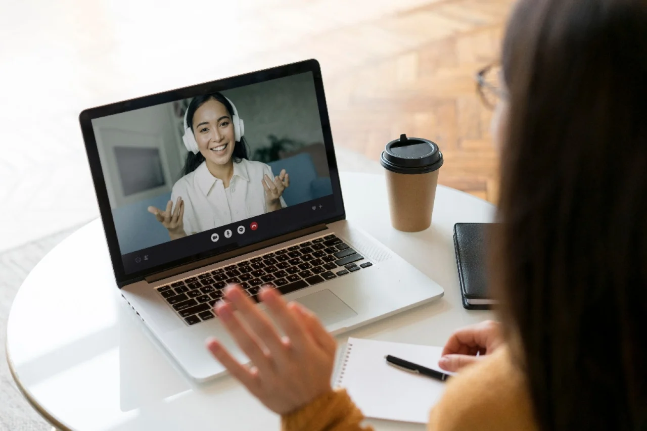Krisis Chip Memori dan Strategi Cerdas Beli Laptop