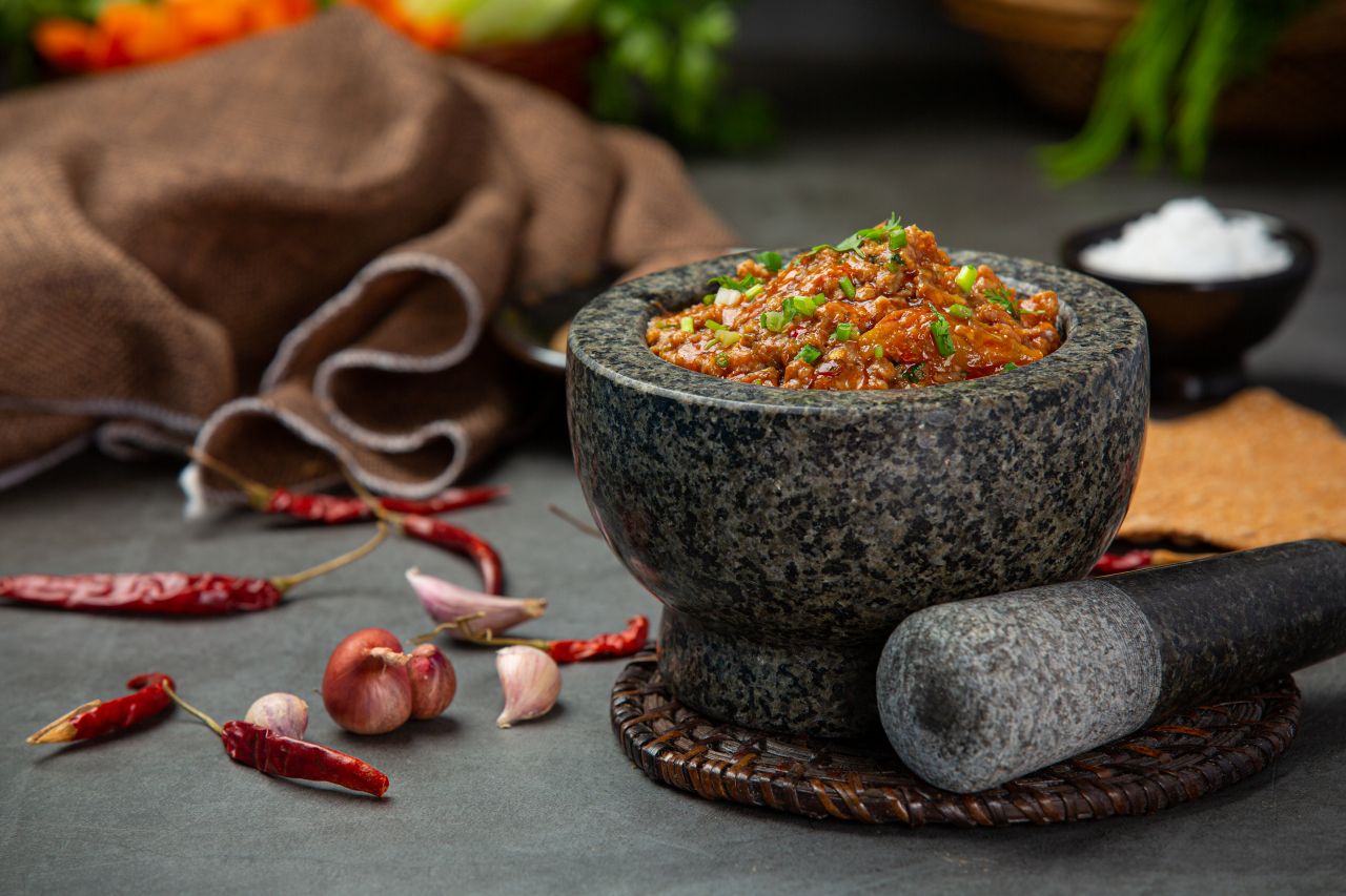 Bawang Mentah, Kopi Panas, dan Risiko Kesehatan di Dapur